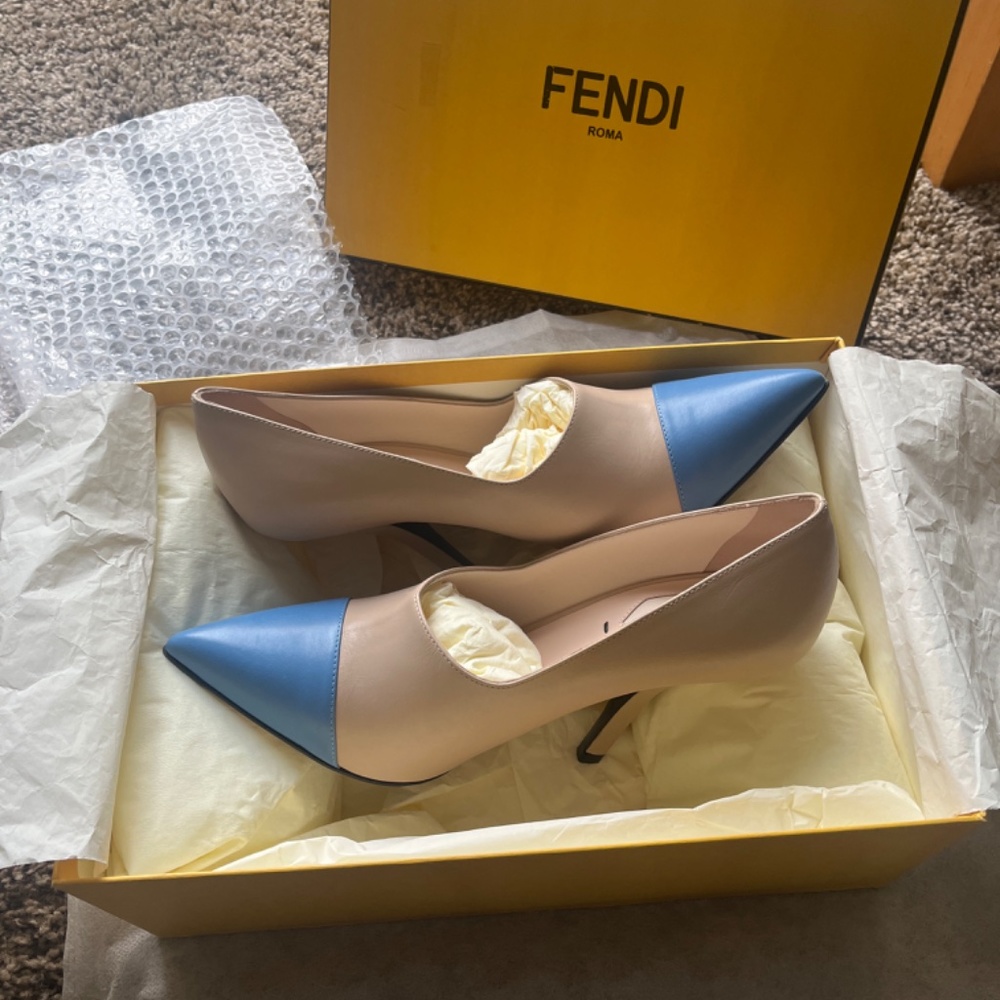 Authentic Fendi Leather multi colored Heels EU size 38, US size 7.5 - NWOT - Picture 4 of 11